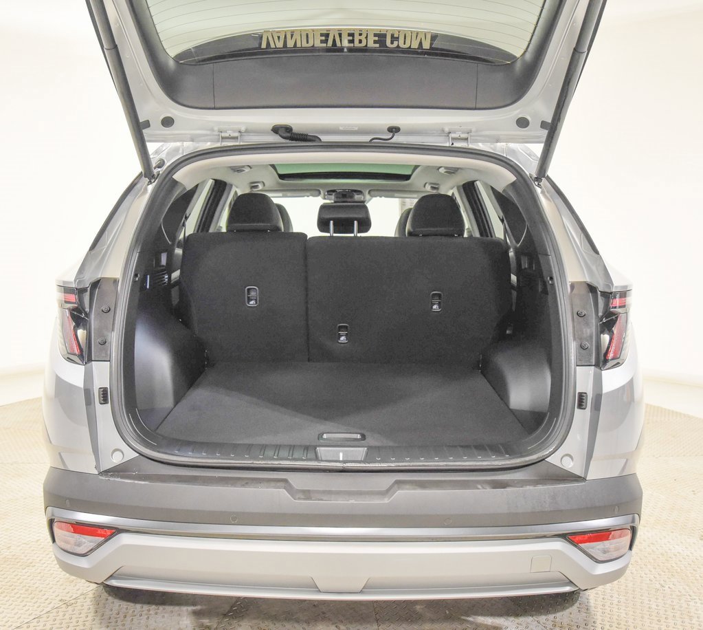 Used 2025 Hyundai Tucson Limited image 14
