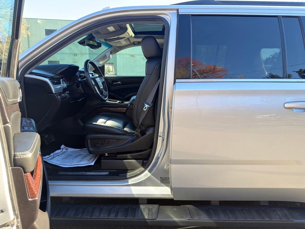 Used 2016 GMC Yukon XL SLT w/ HD Trailering Package image 11