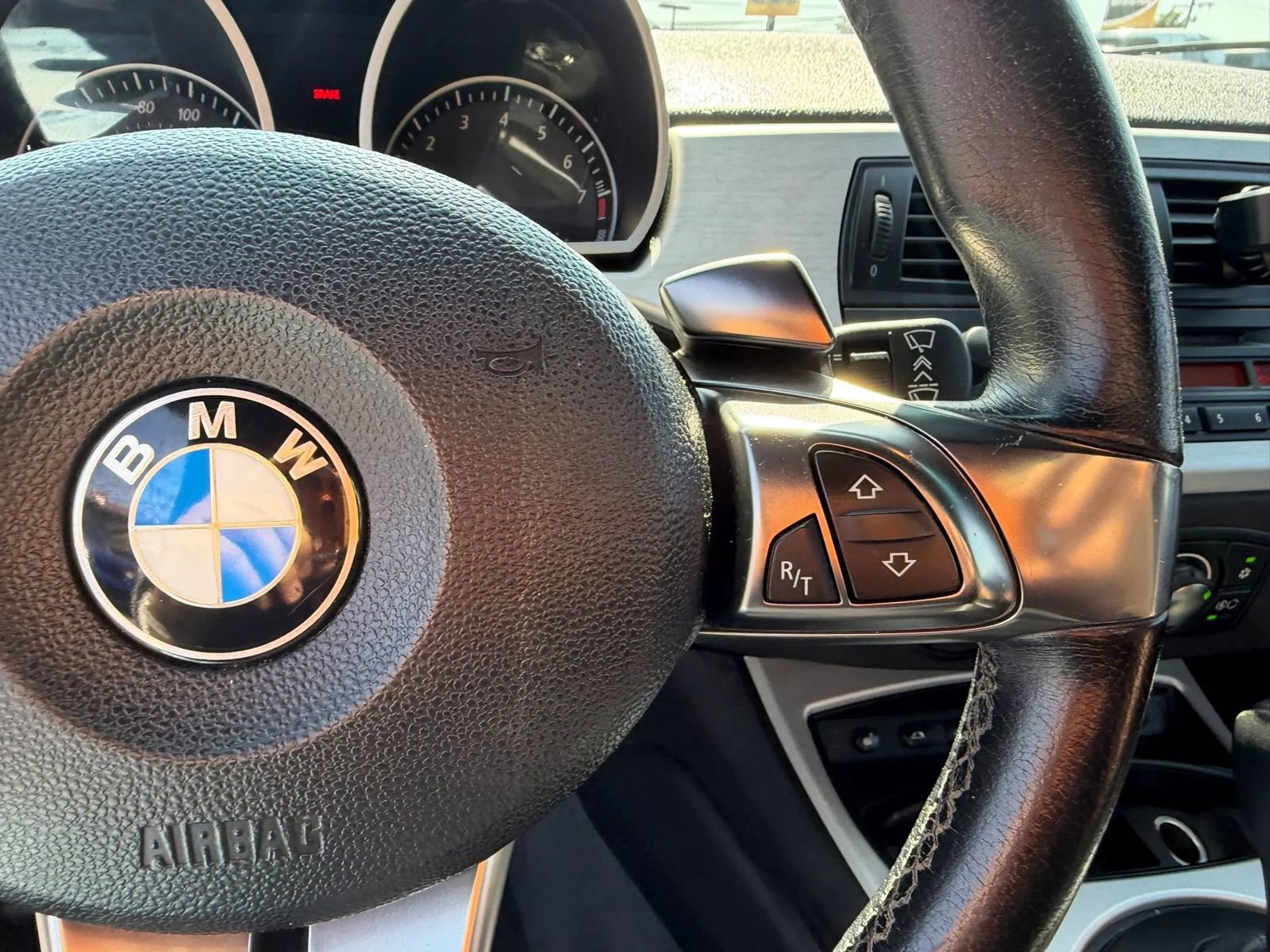 Used 2006 BMW Z4 3.0si image 15