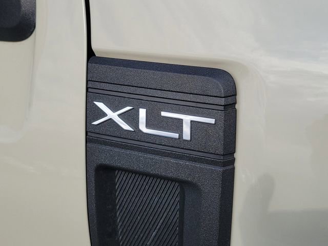 Used 2025 Ford Maverick XLT w/ Equipment Group 302A AWD/4WD image 29