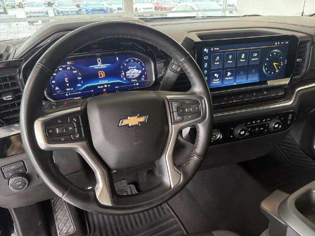 Certified 2024 Chevrolet Silverado 1500 LT AWD/4WD image 18