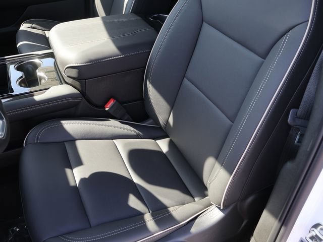 New 2026 GMC Yukon XL Elevation AWD/4WD image 19
