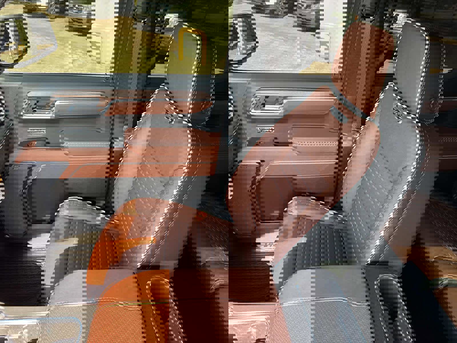 Used 2025 GMC Sierra 1500 Denali Ultimate image 30