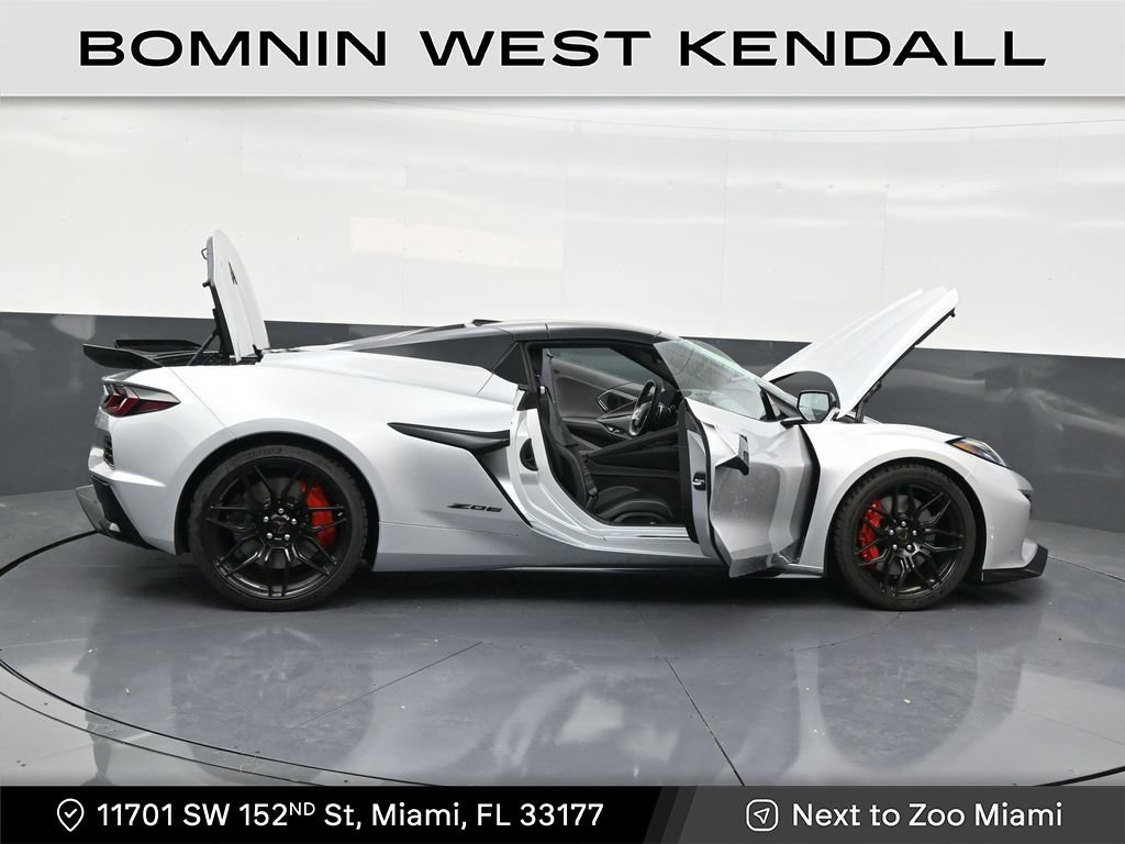 Used 2026 Chevrolet Corvette Z06 w/ Stealth Interior Trim Package image 29