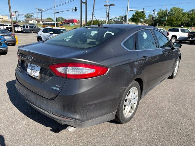 Used 2016 Ford Fusion SE w/ Equipment Group 202A FWD image 7