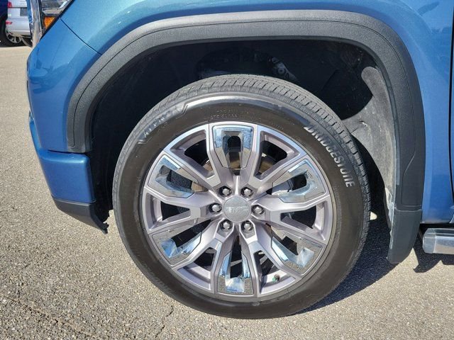 Used 2024 GMC Sierra 1500 Denali w/ Denali Reserve Package AWD/4WD image 8