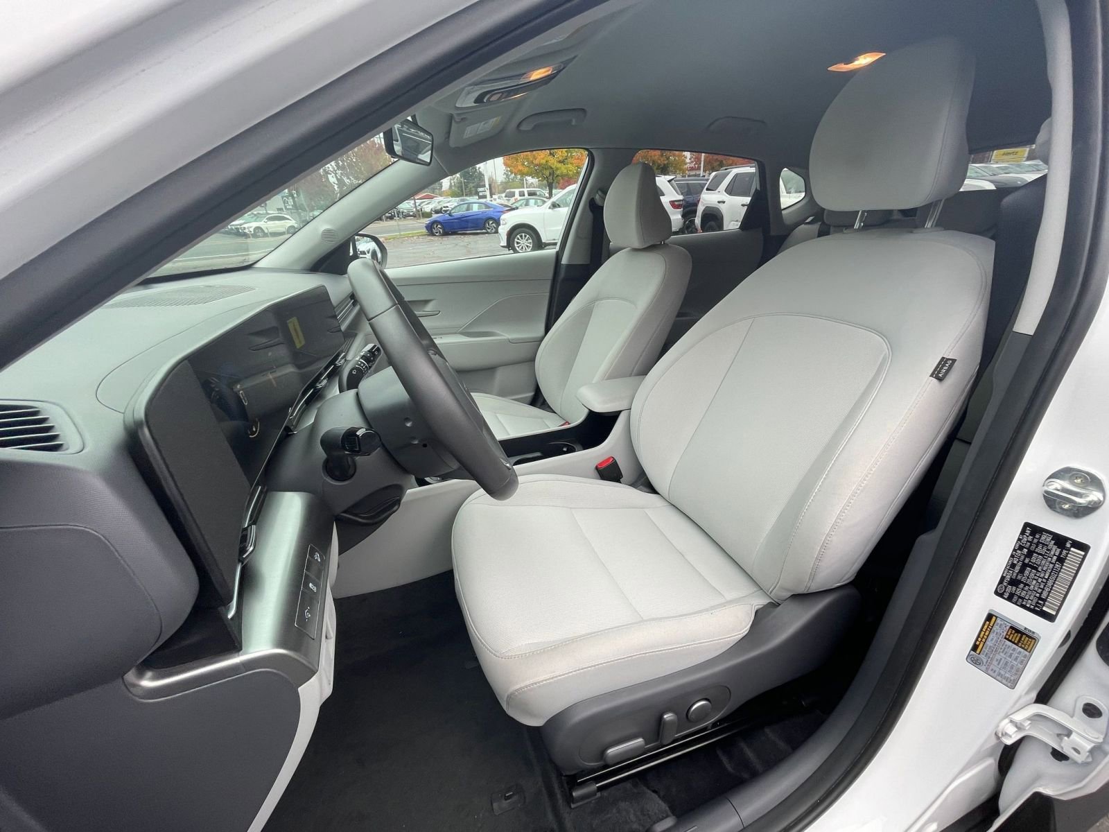 Used 2025 Hyundai Kona SEL image 36