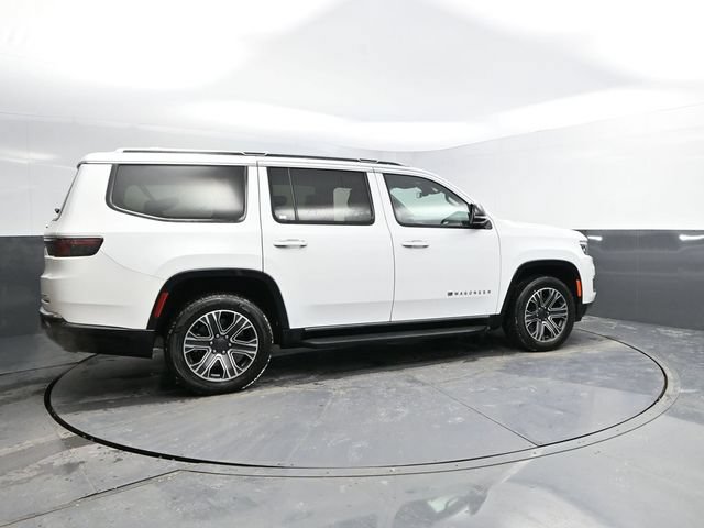 Used 2024 Jeep Wagoneer Series II AWD/4WD image 2