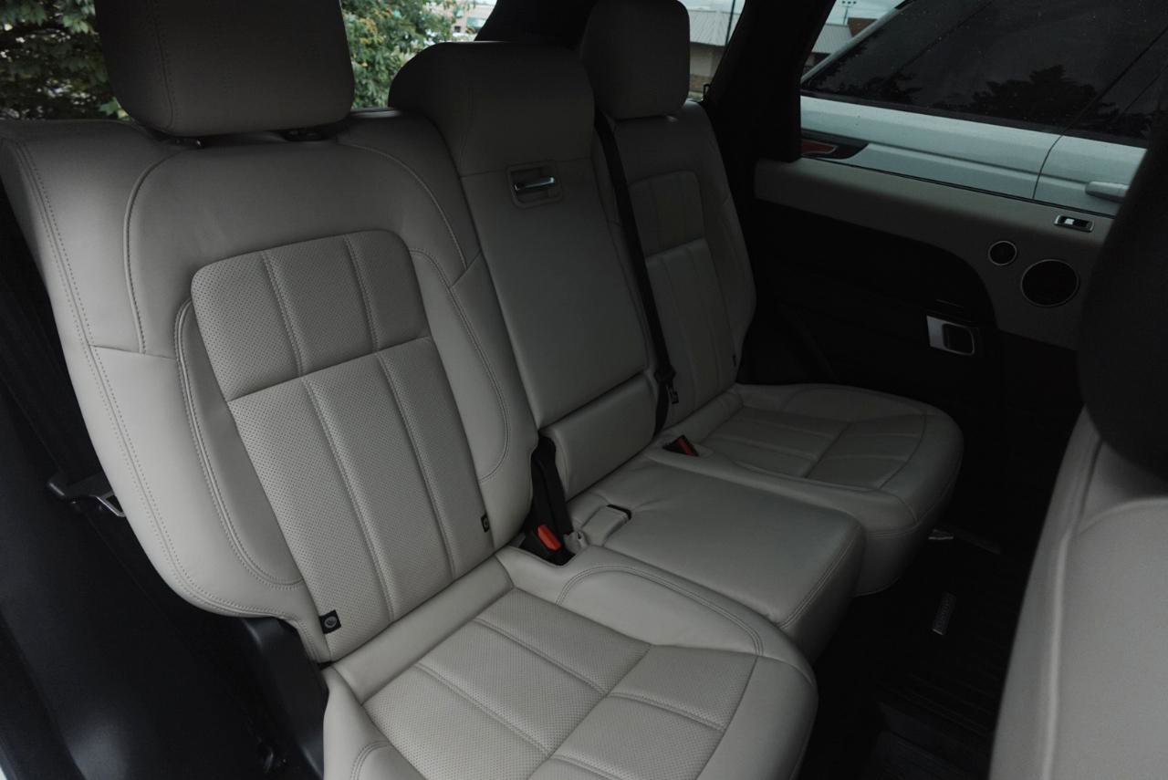 Used 2020 Land Rover Range Rover Sport HSE AWD/4WD image 15