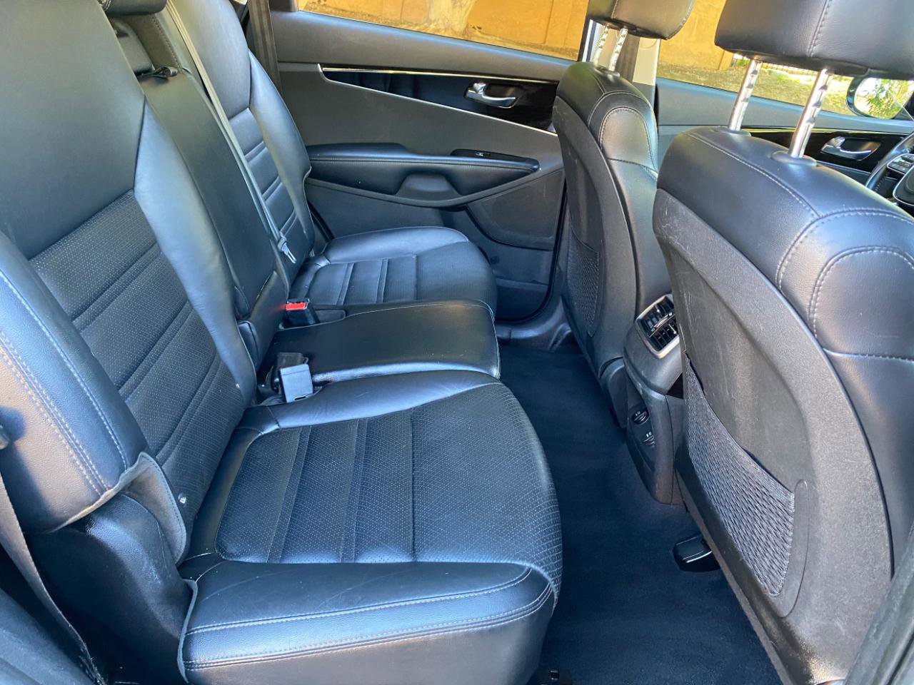 Used 2020 Kia Sorento EX FWD image 51