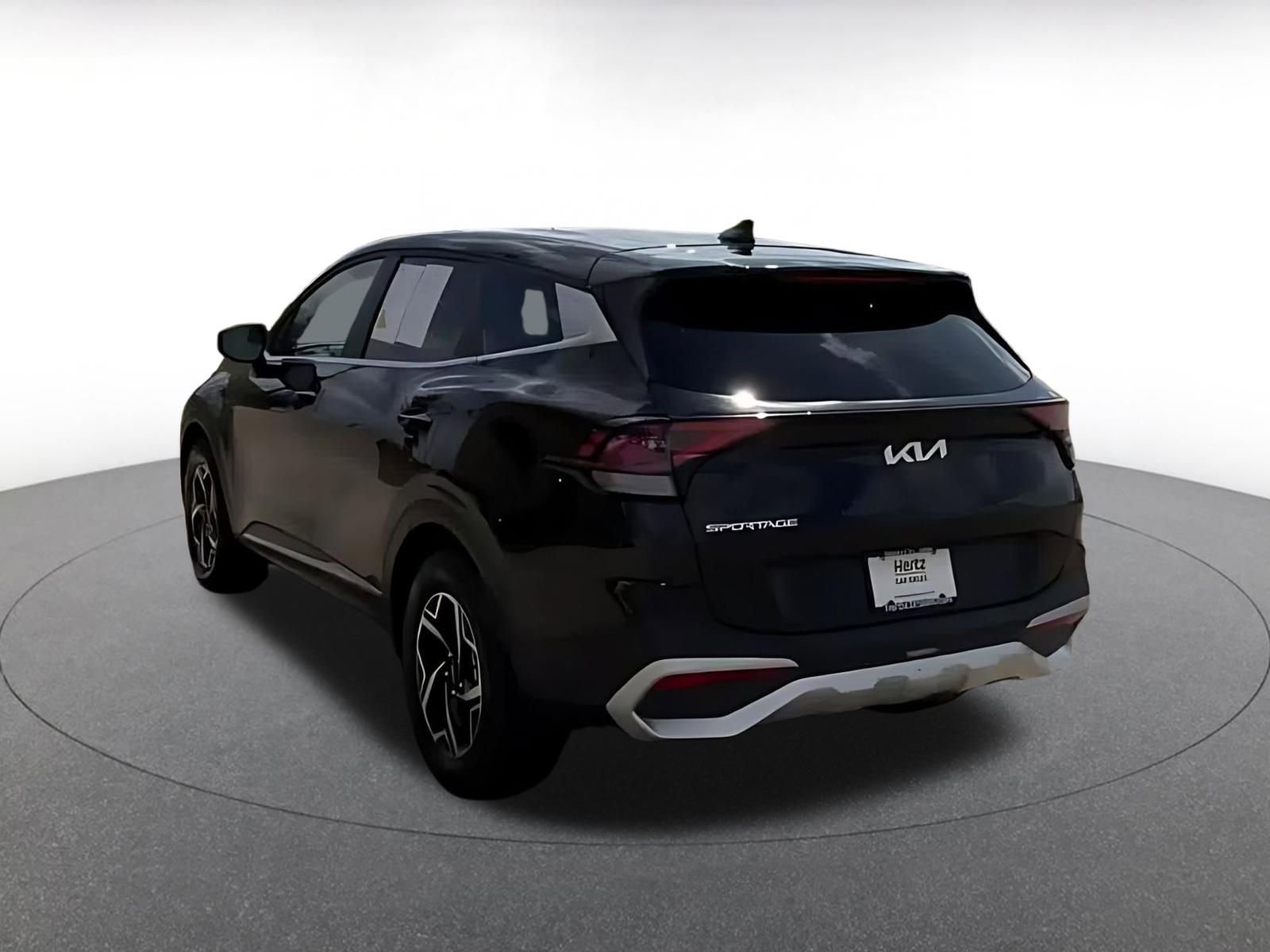 Used 2025 Kia Sportage LX image 11