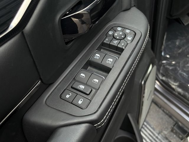New 2026 RAM 2500 Rebel w/ Rebel Level 2 Equipment Group AWD/4WD image 13