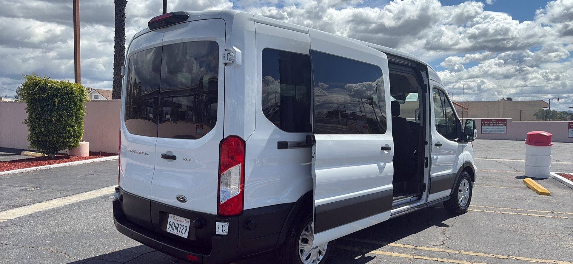 Used 2024 Ford Transit 350 XLT RWD image 41