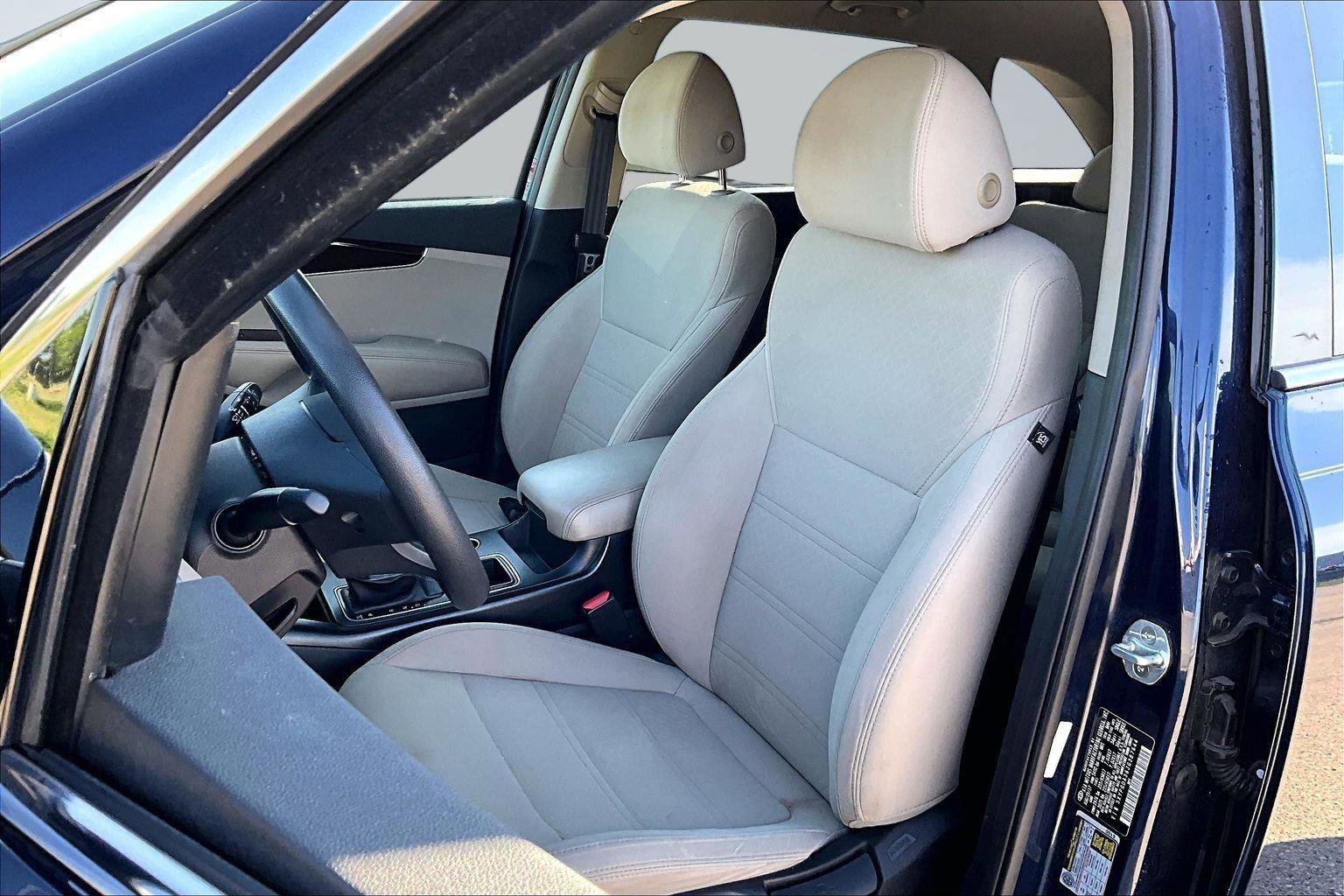 Used 2018 Kia Sorento AWD image 25