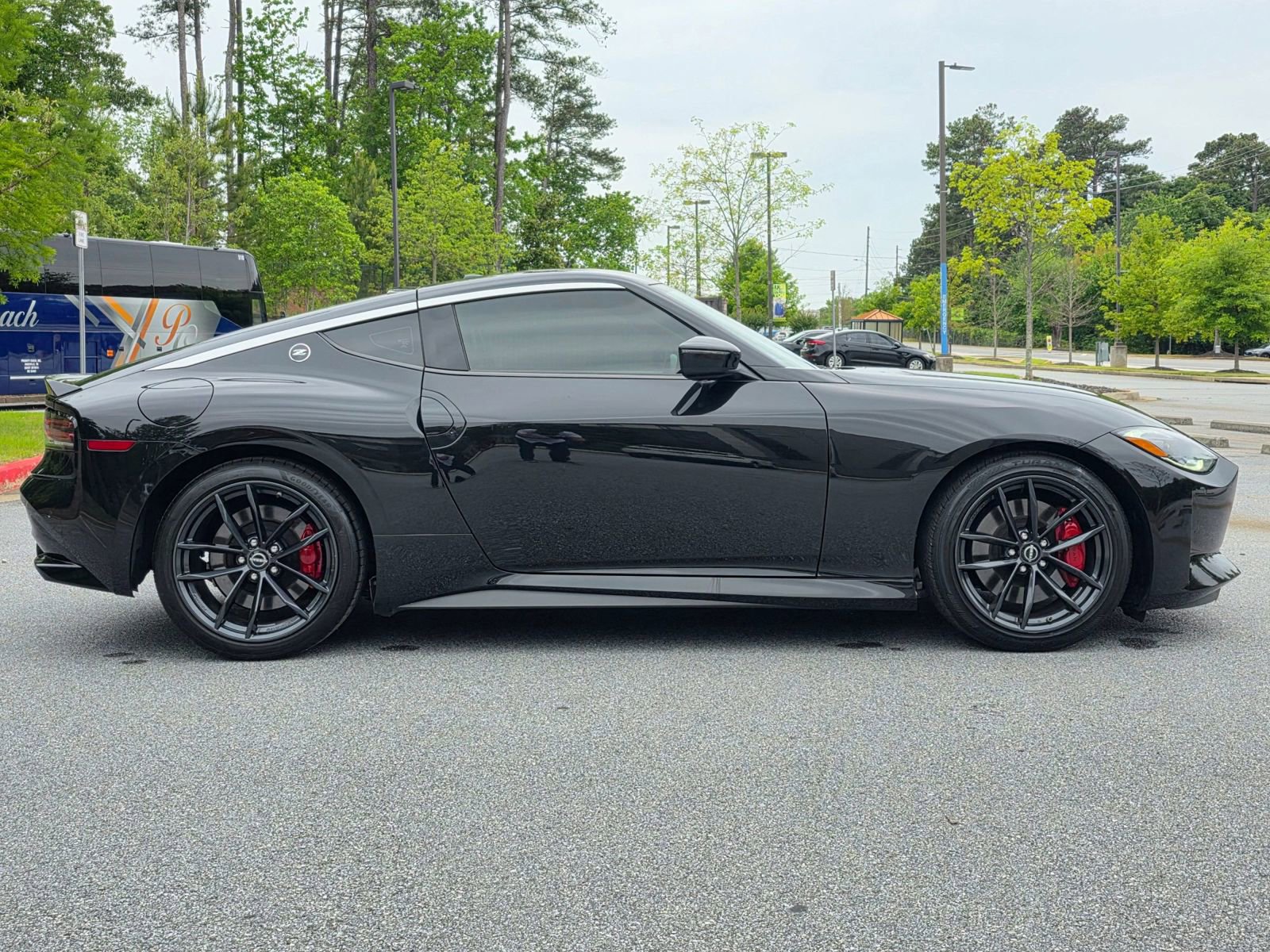 Used 2024 Nissan Z Performance w/ Floor Mat Package RWD image 8