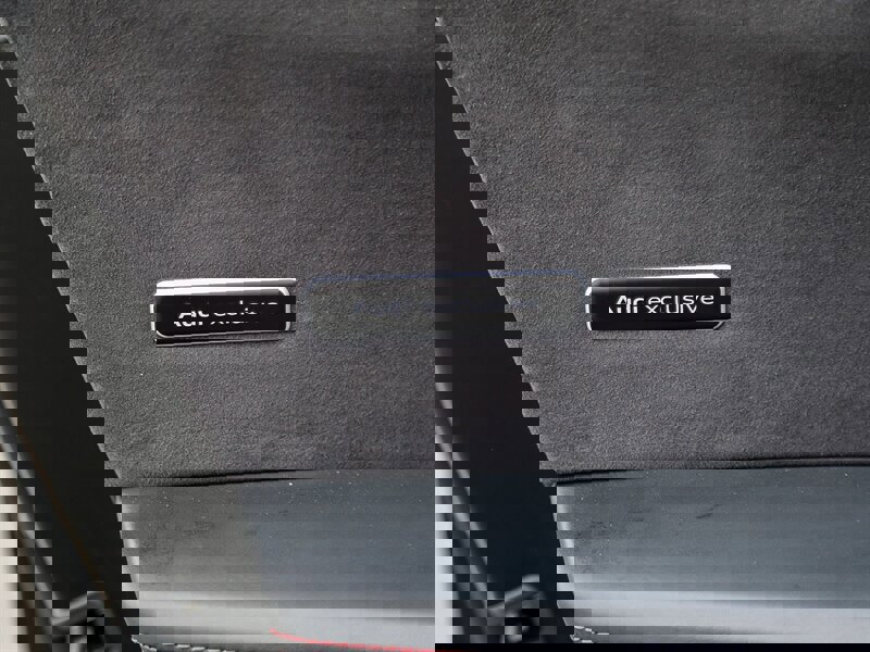 Used 2023 Audi RS e-tron GT image 37