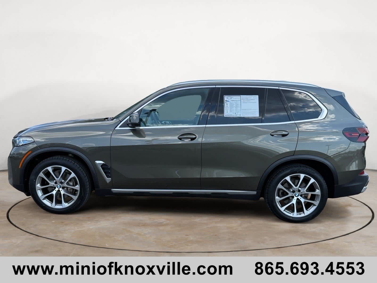 Used 2025 BMW X5 xDrive40i w/ Premium Package AWD/4WD image 6