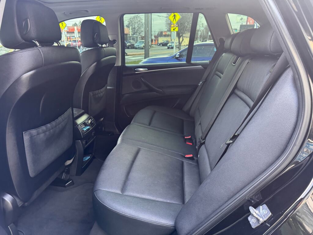 Used 2012 BMW X5 xDrive35i image 17