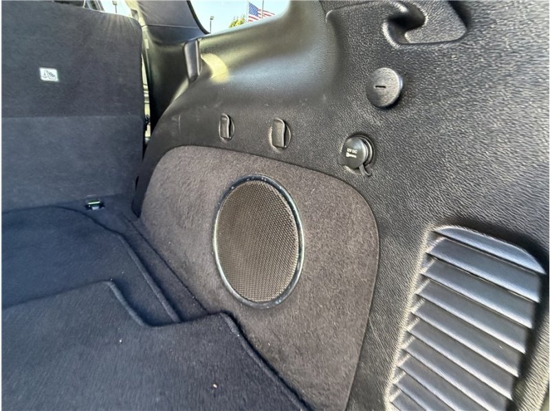 Used 2020 Jeep Grand Cherokee Limited w/ Luxury Group II image 25