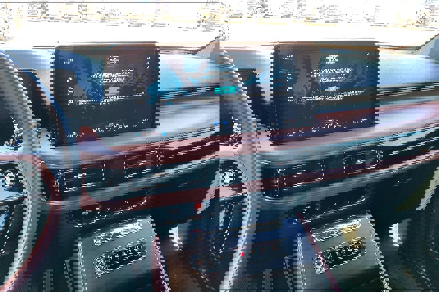 Used 2025 Lincoln Aviator Reserve image 7