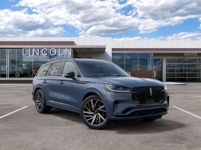 New 2027 Lincoln Aviator Black Label w/ Black Label Special Edition AWD/4WD image 4