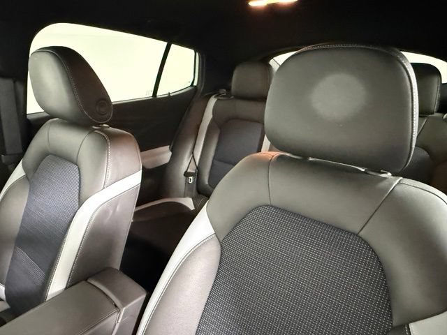 Used 2024 Buick Envista Preferred w/ Convenience I Package FWD image 31