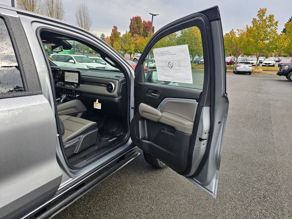 New 2026 Chevrolet Colorado ZR2 w/ Technology Package image 29