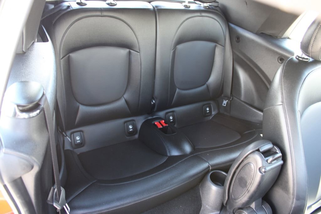 Used 2019 MINI Cooper Convertible w/ Signature Upholstery Package image 11