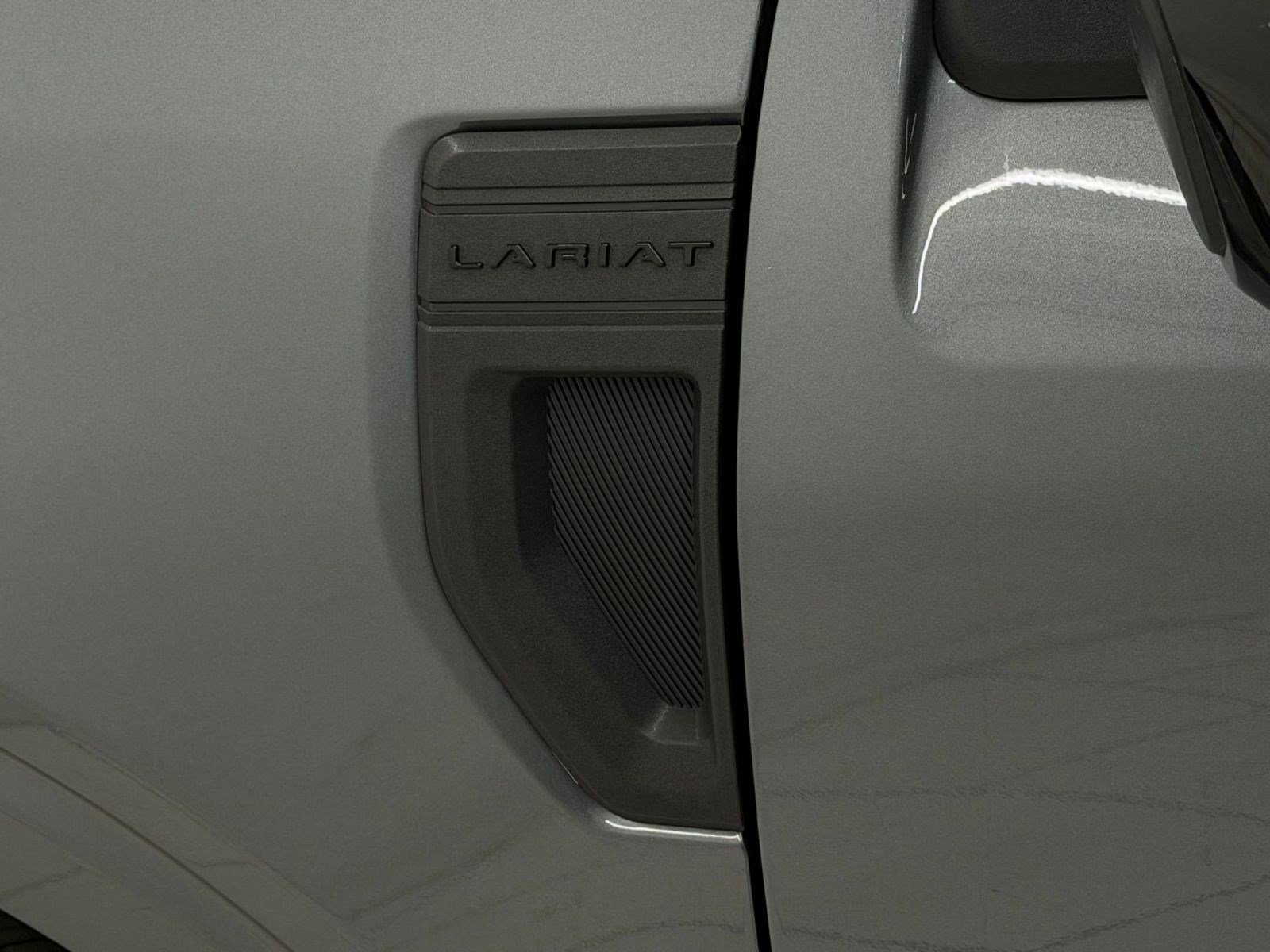 Used 2024 Ford Maverick Lariat w/ Black Appearance Package image 39