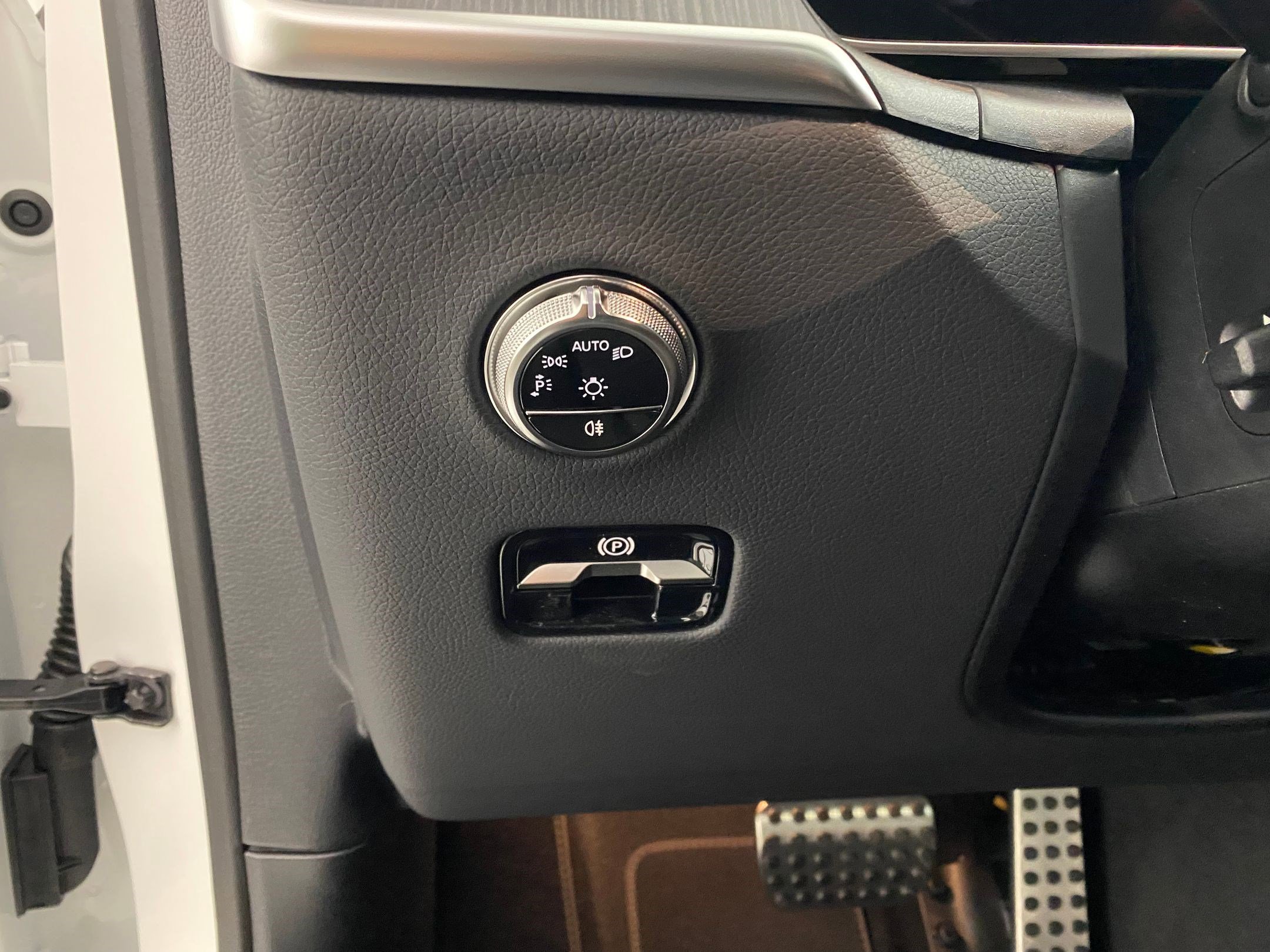 Used 2026 Mercedes-Benz GLC 300 4MATIC image 18