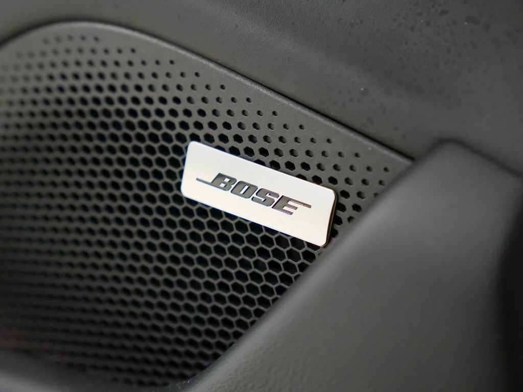 Used 2025 Porsche Taycan 4S AWD/4WD image 18