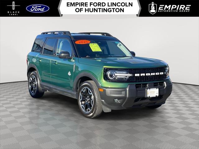 Used 2025 Ford Bronco Sport Outer Banks image 1