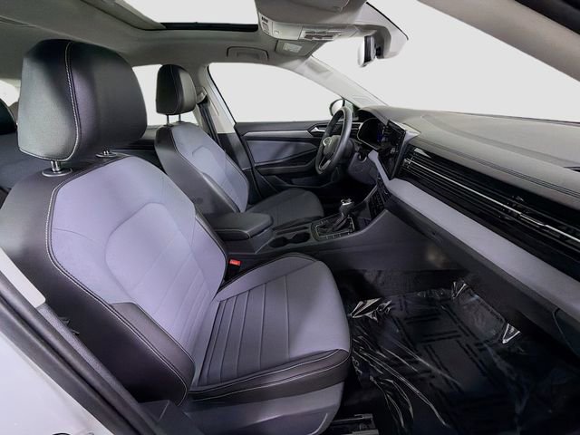 New 2026 Volkswagen Jetta SE FWD image 27