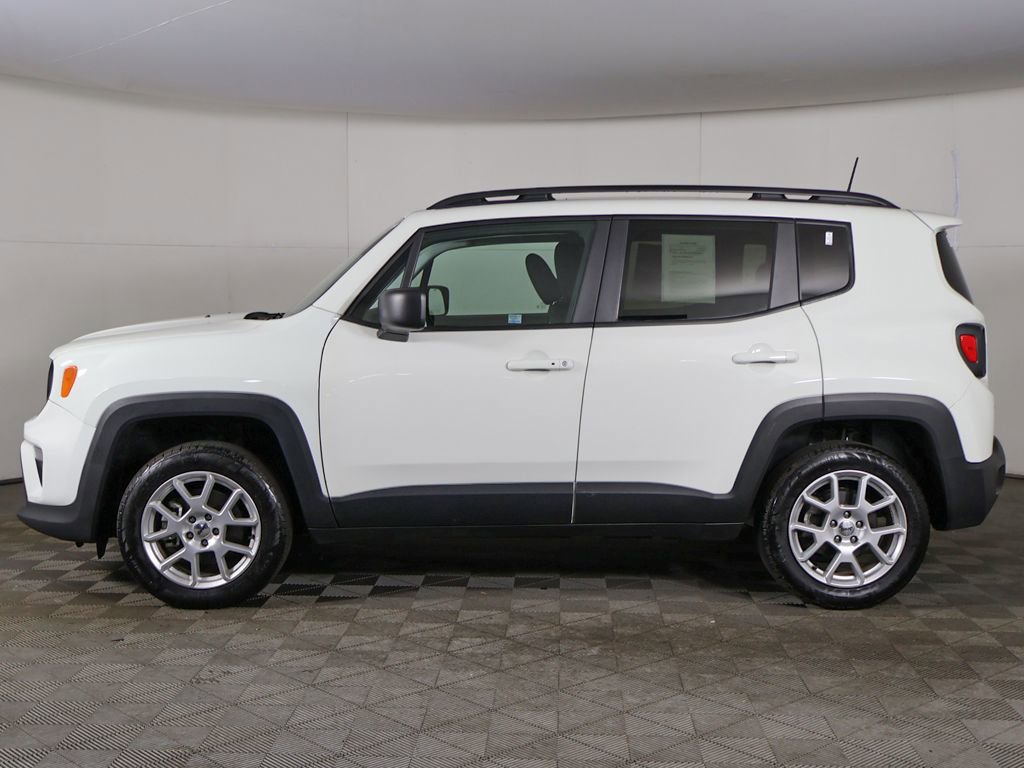 Used 2022 Jeep Renegade Latitude w/ Convenience Group AWD/4WD image 16
