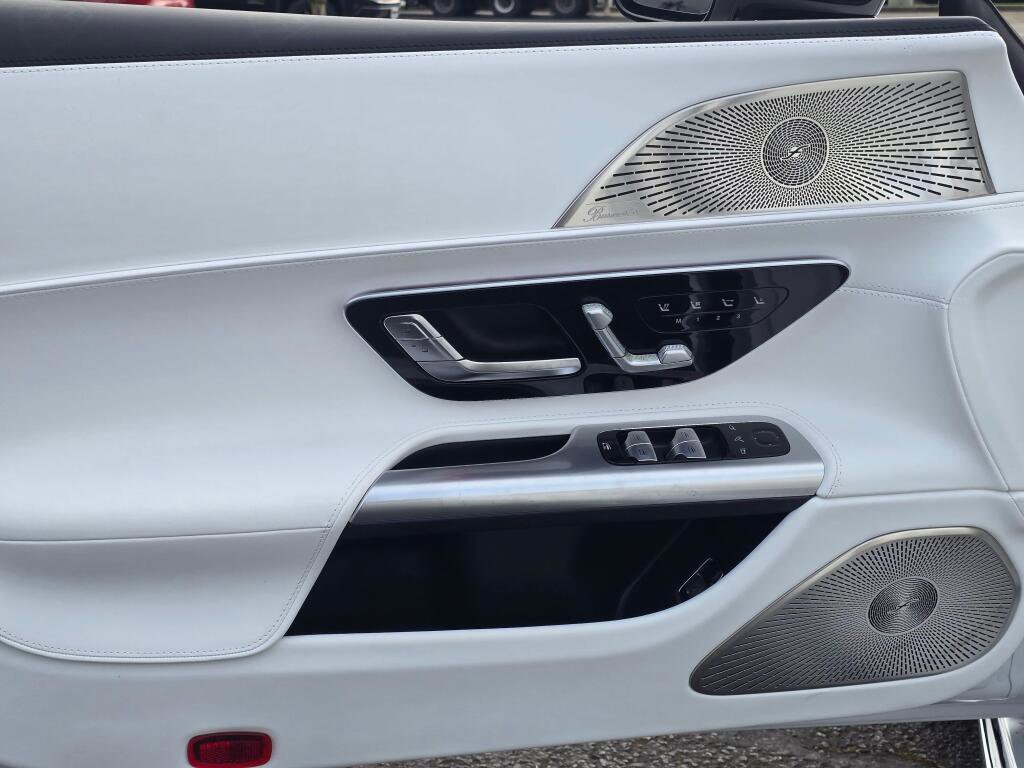 New 2026 Mercedes-Benz Maybach SL 680 image 33