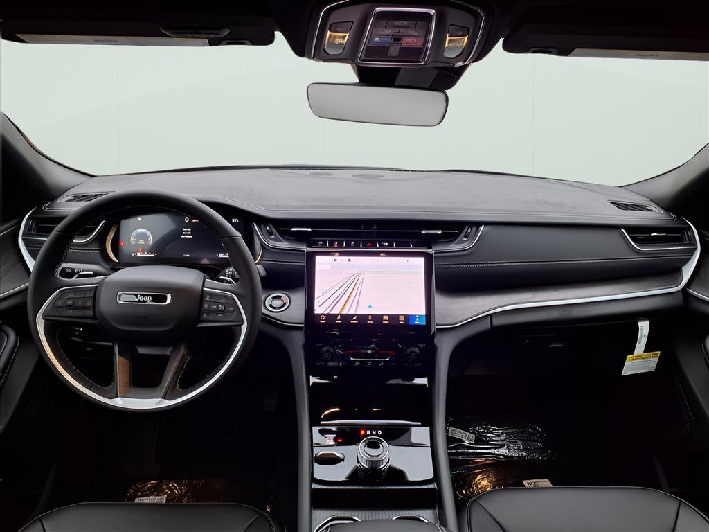 New 2025 Jeep Grand Cherokee Limited image 9