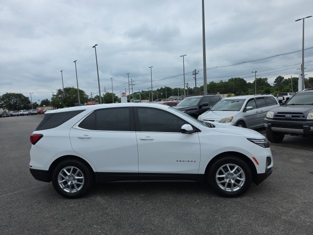 Used 2023 Chevrolet Equinox LT image 3