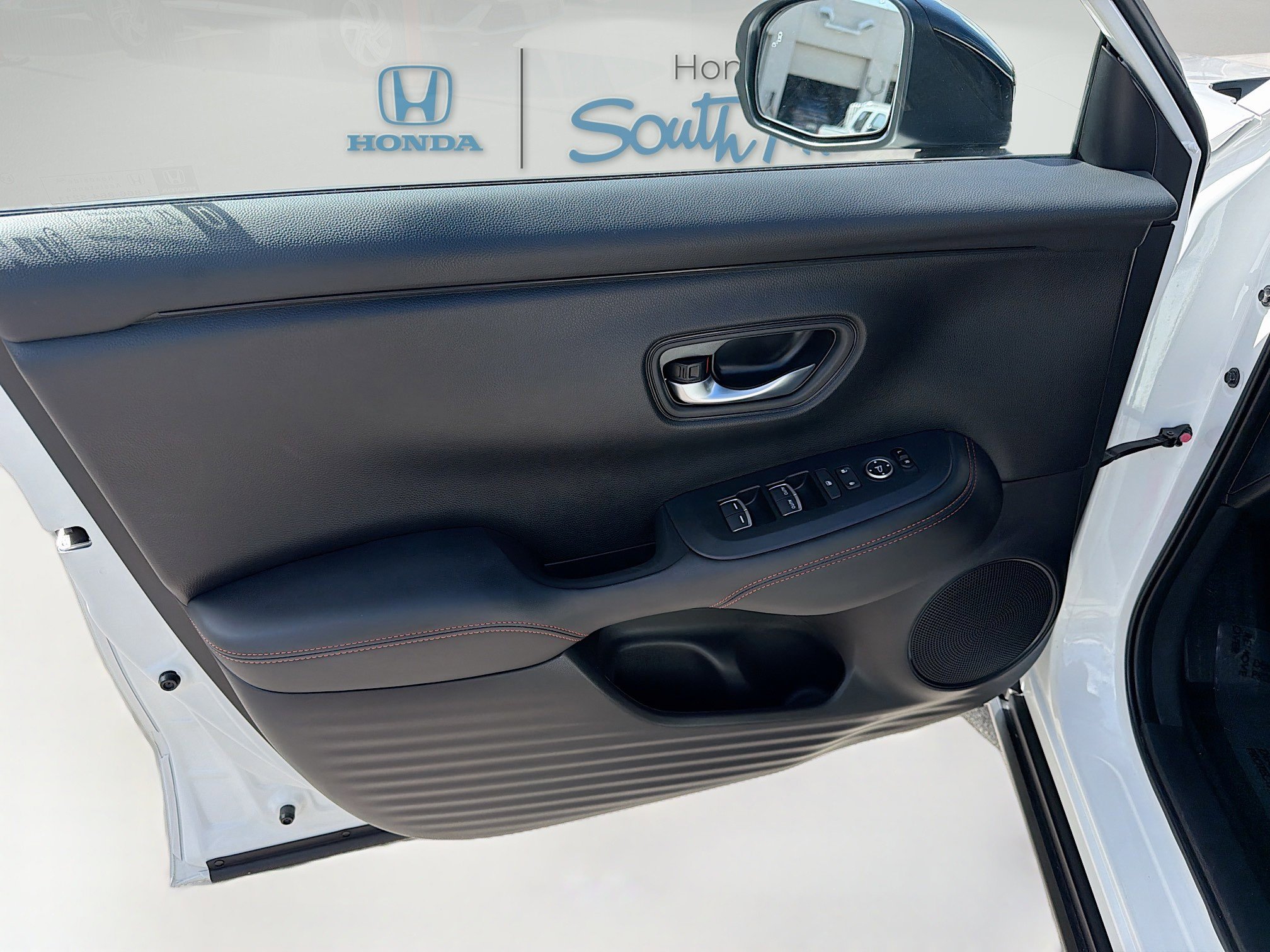 Certified 2025 Honda HR-V Sport image 19