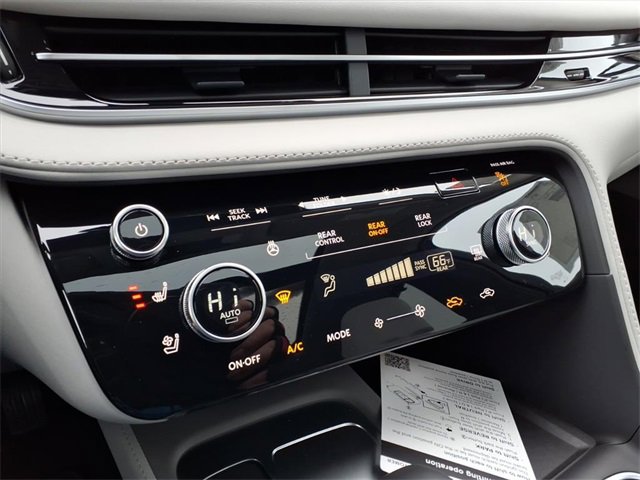 New 2026 INFINITI QX60 Luxe w/ Cargo Package image 15