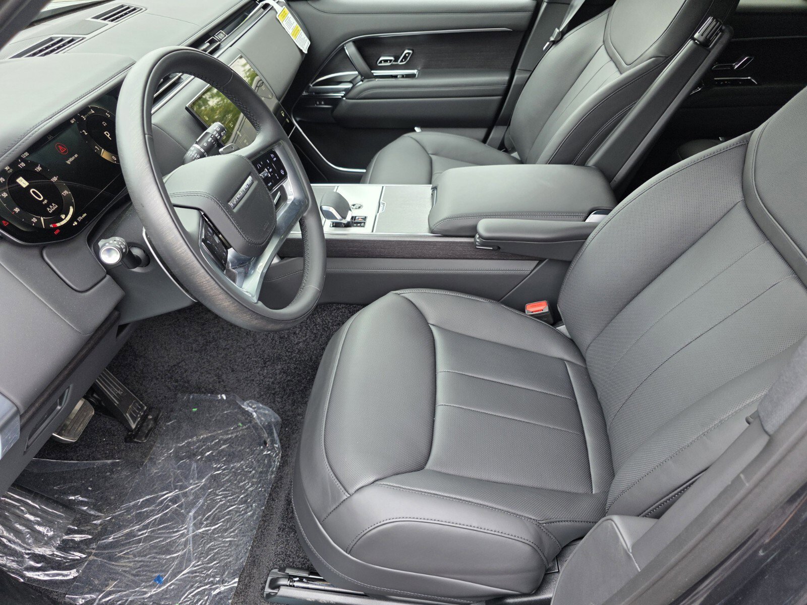 New 2026 Land Rover Range Rover SE image 10