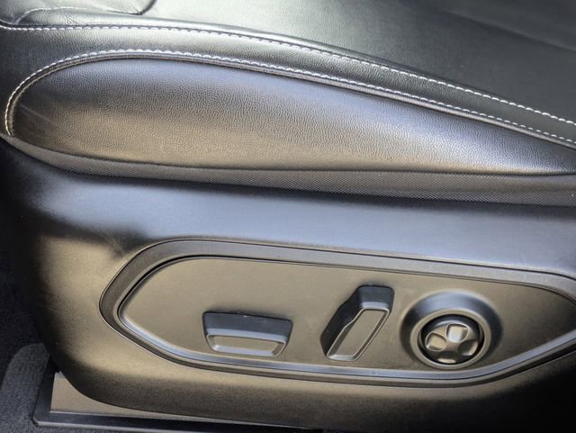 Used 2022 Jeep Grand Cherokee Limited image 23