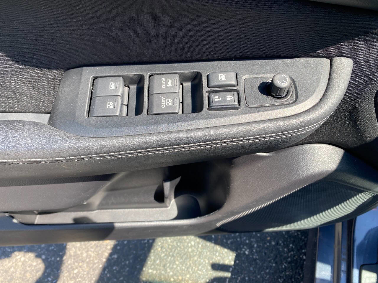 Used 2017 Subaru Legacy 2.5i Premium image 12