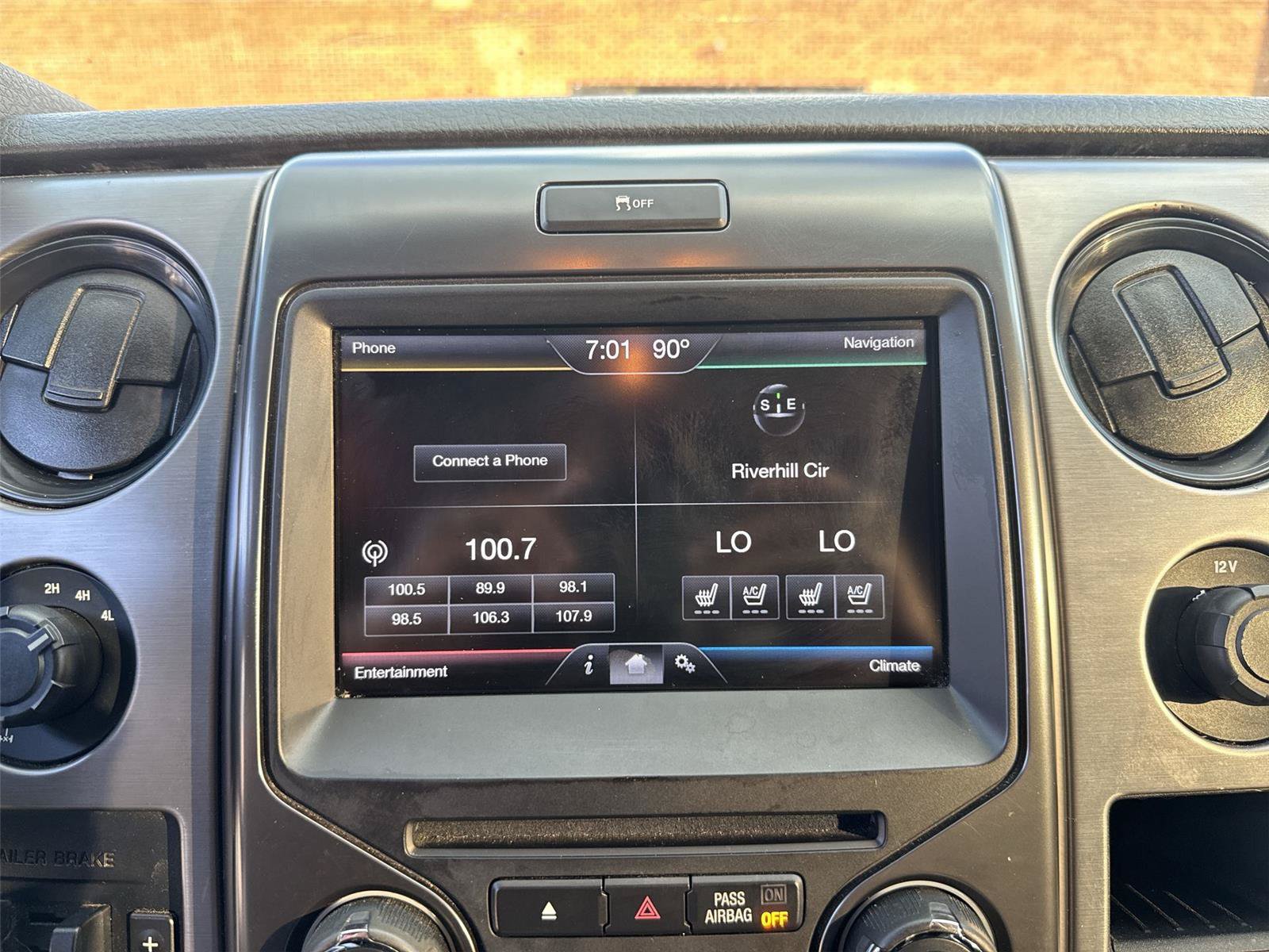 Used 2014 Ford F150 Raptor w/ Equipment Group 801A Luxury AWD/4WD image 17