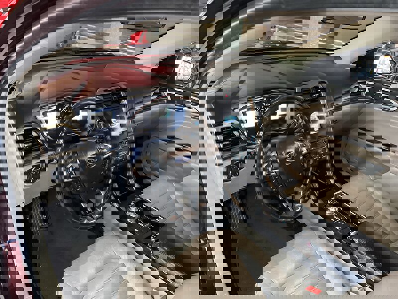 Used 2018 Ford Fusion SE w/ Fusion SE Technology Package image 11