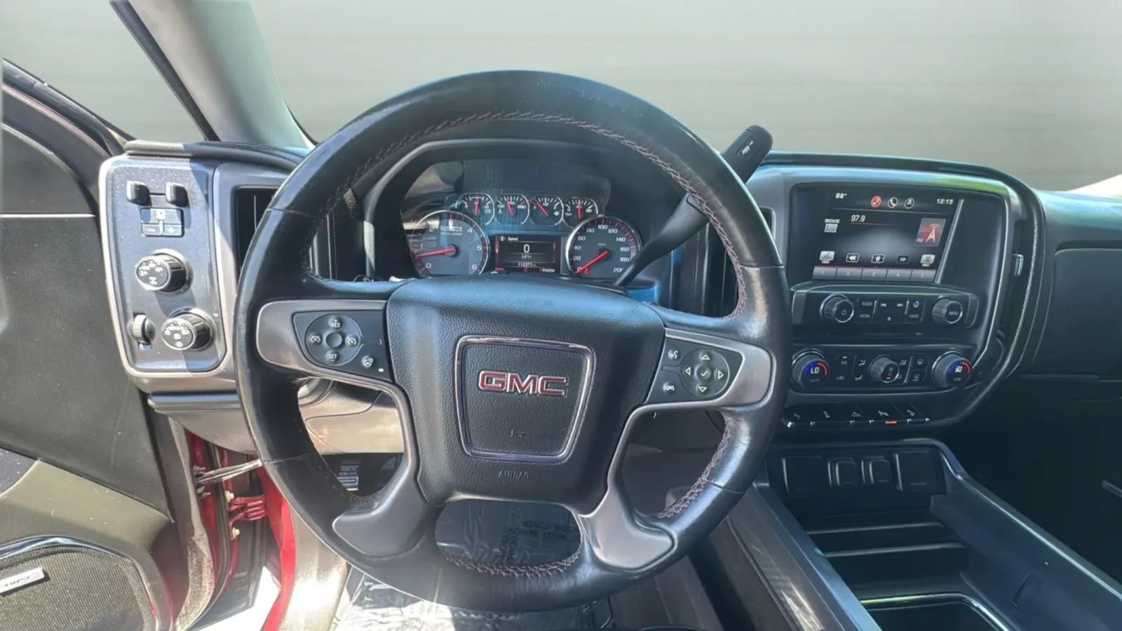 Used 2015 GMC Sierra 1500 SLT AWD/4WD image 21