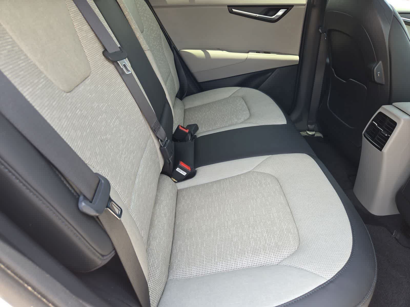 Certified 2023 Kia Niro Wave w/ Wave Preserve Package FWD image 18