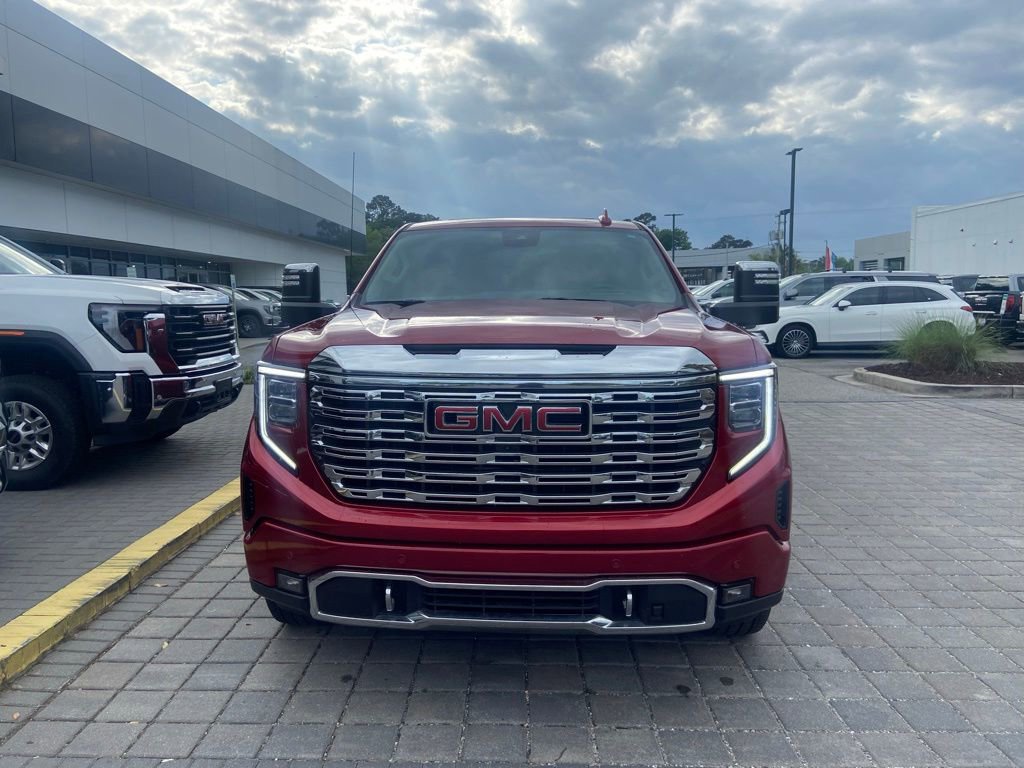 Used 2024 GMC Sierra 1500 Denali AWD/4WD image 3