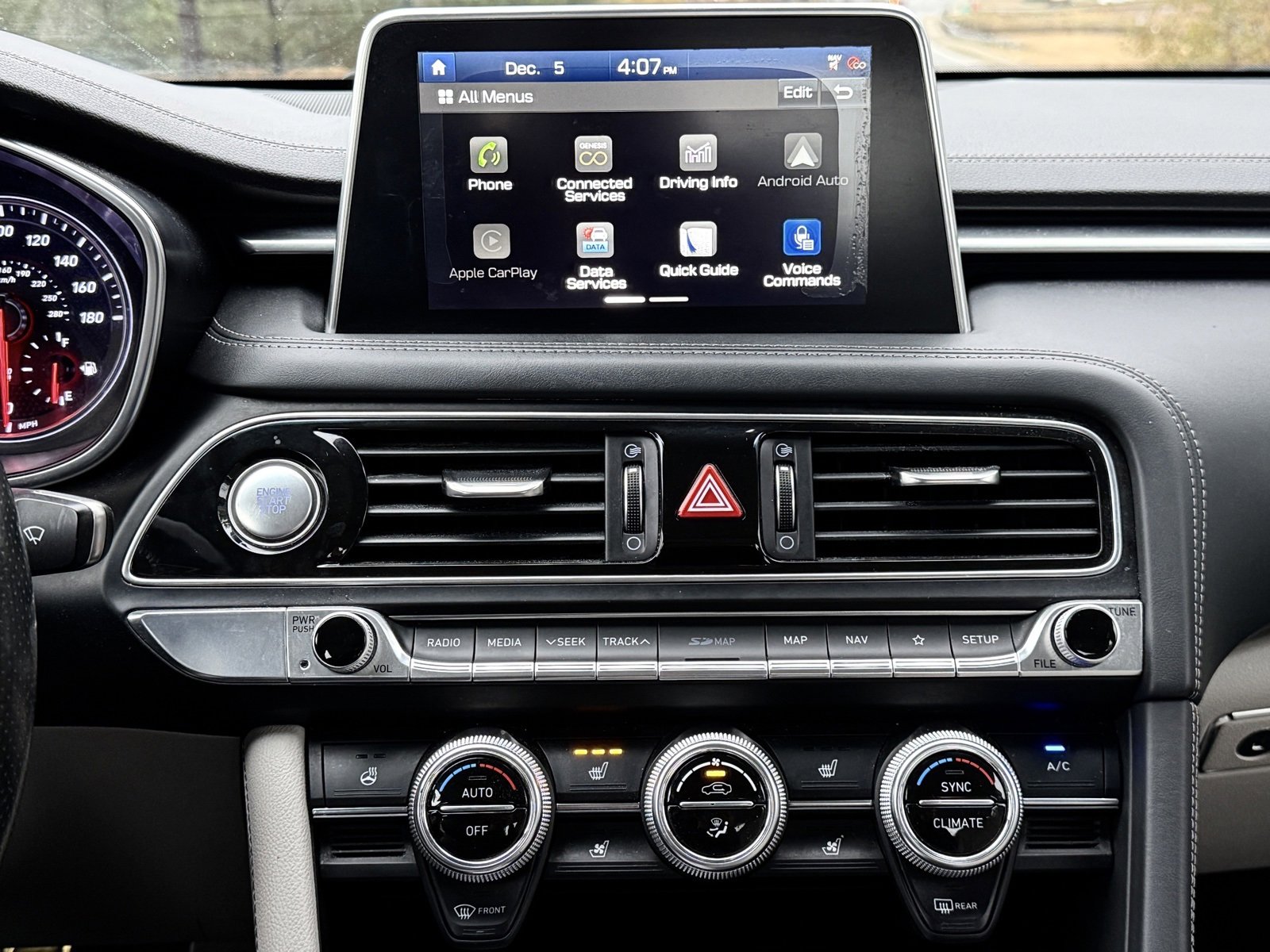 Used 2020 Genesis G70 3.3T w/ Elite Package image 29