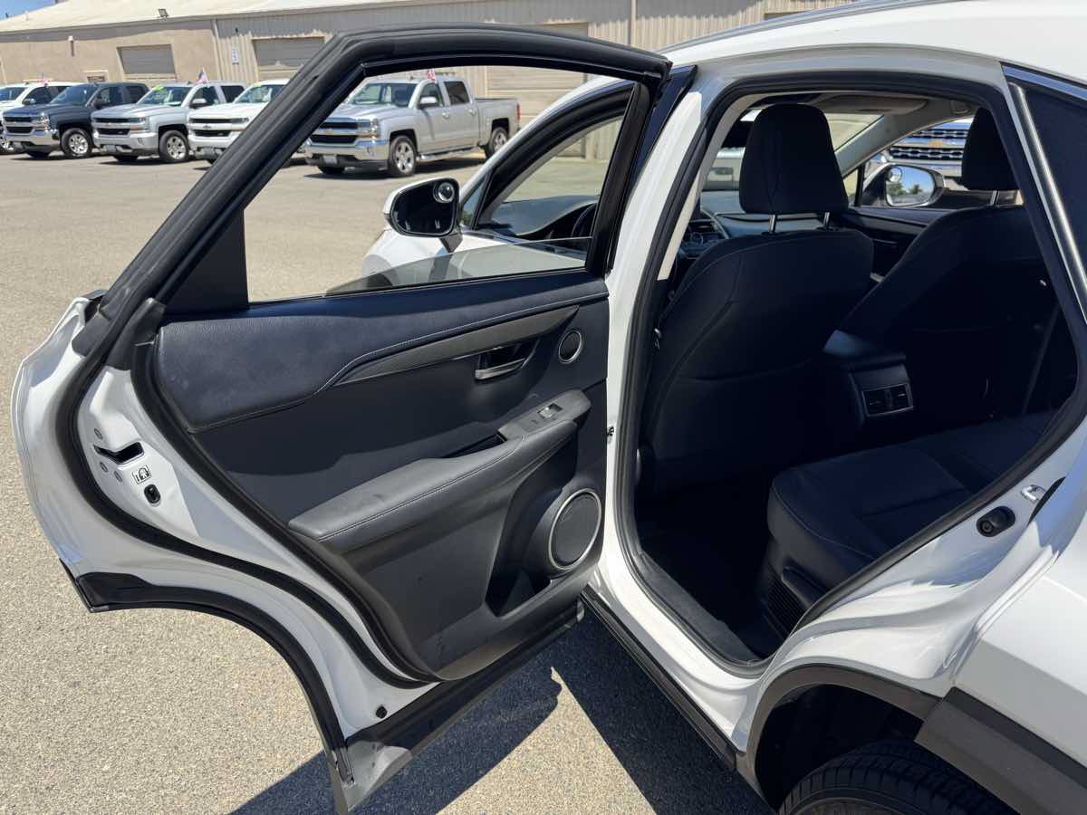 Used 2018 Lexus NX 300 FWD image 19