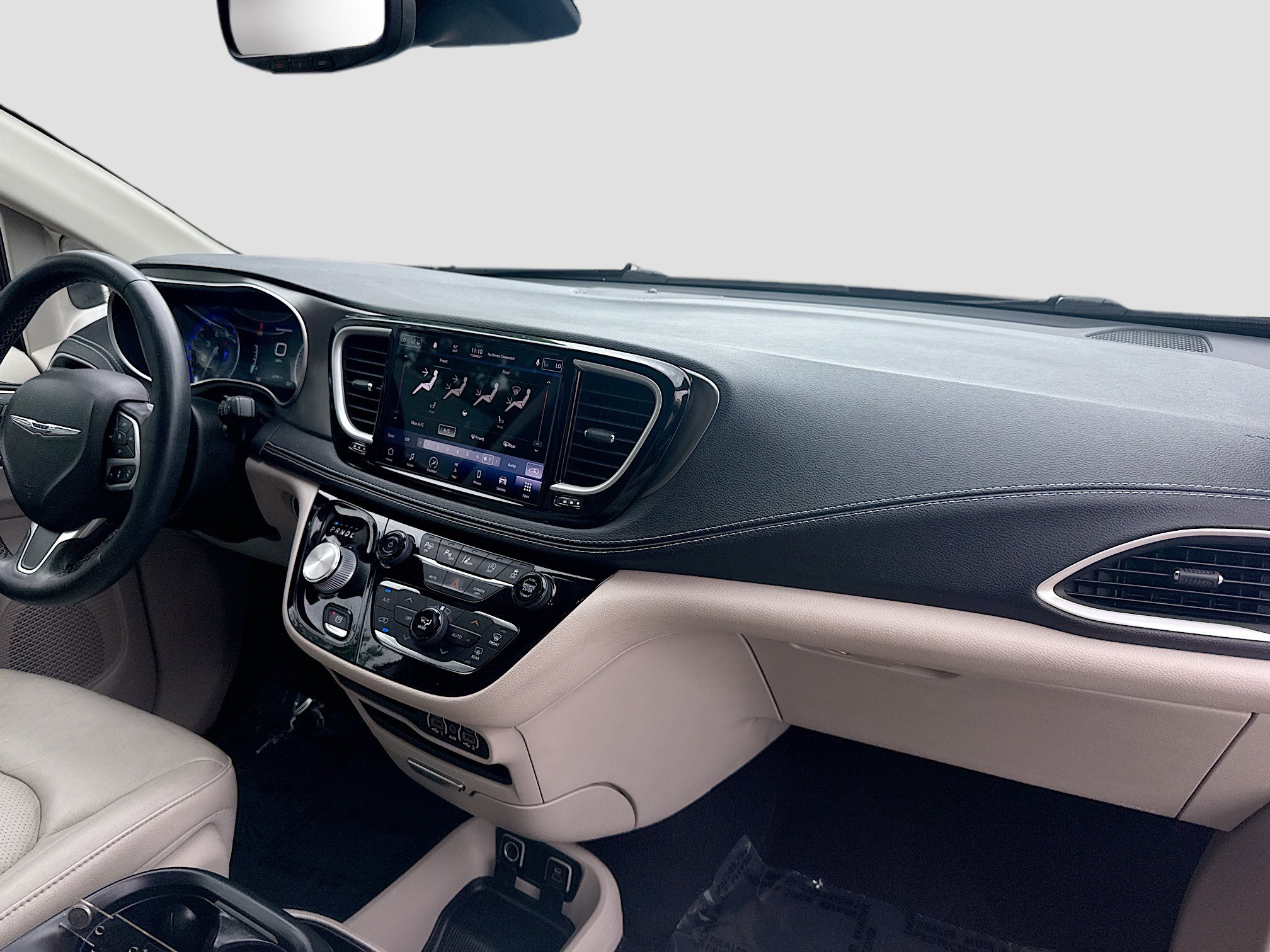 Used 2021 Chrysler Pacifica Touring-L w/ Premium & Safety Sphere Group FWD image 30